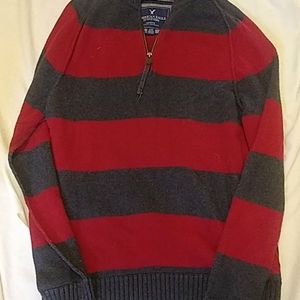 American Eagle pullover